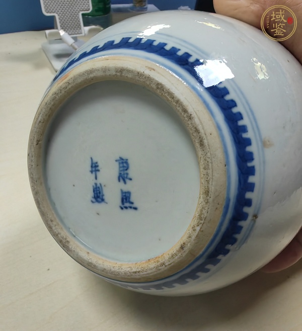 古玩陶瓷仕女嬰戲紋青花罐真品鑒賞圖