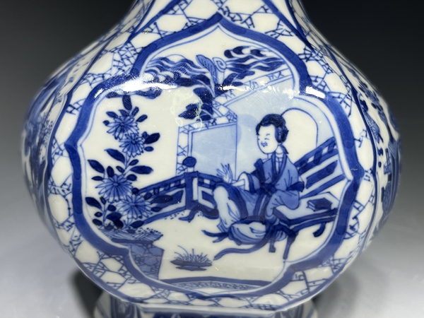 古玩陶瓷清康熙·青花人物故事紋六方長頸瓶拍賣,當前價格1078元