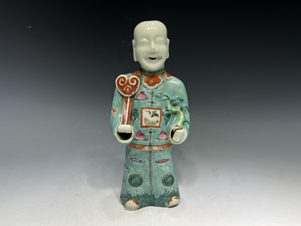 古玩陶瓷清中晚·綠地粉彩送福童子瓷塑像拍賣,當前價格888元