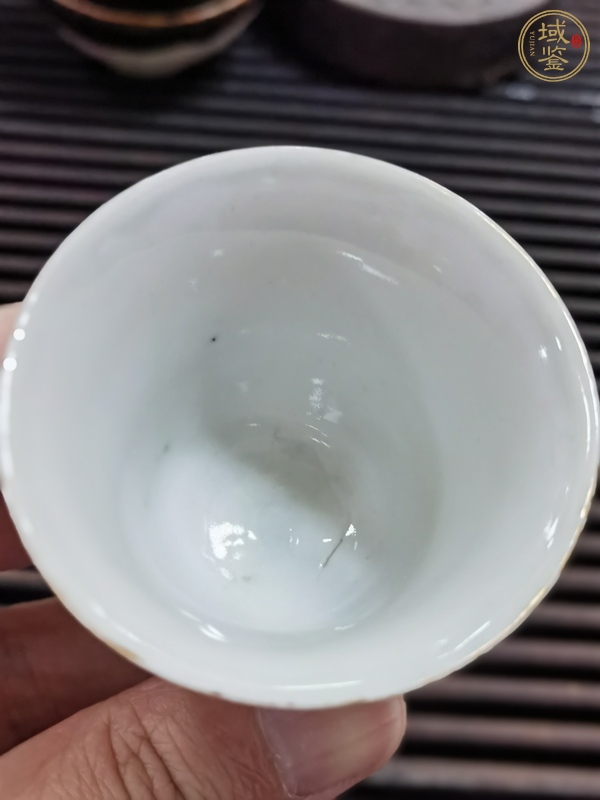 古玩陶瓷紫金釉金彩文字杯真品鑒賞圖