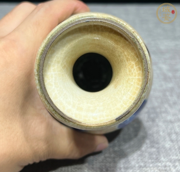 古玩陶瓷哥釉青花瓶真品鑒賞圖