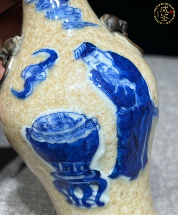 古玩陶瓷哥釉青花瓶真品鑒賞圖