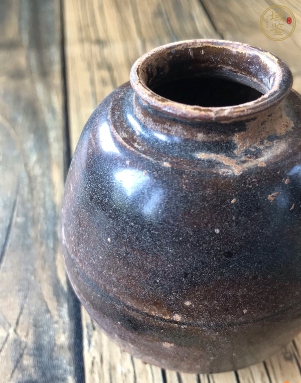古玩陶瓷宋元洪塘窯褐釉茶入真品鑒賞圖