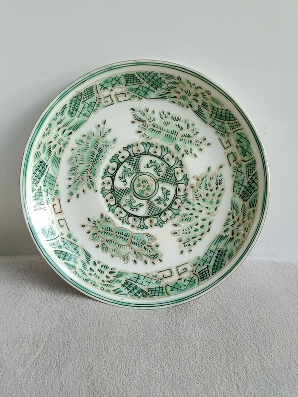 古玩陶瓷綠彩纏枝花紋盤拍賣,當前價格238元