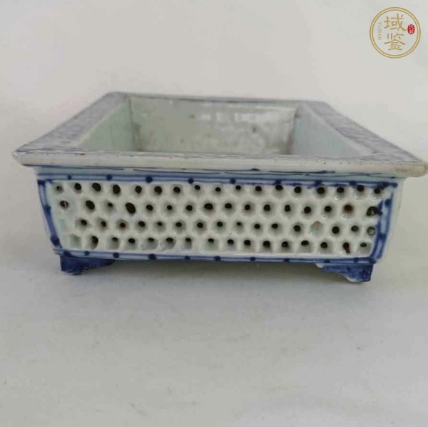 古玩陶瓷青花鏤空水仙盆真品鑒賞圖