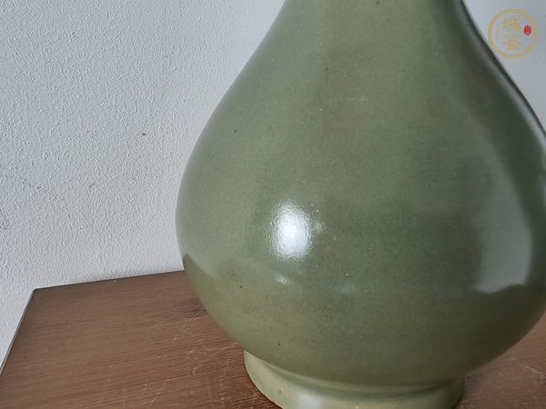 古玩陶瓷龍泉窯玉壺春瓶真品鑒賞圖