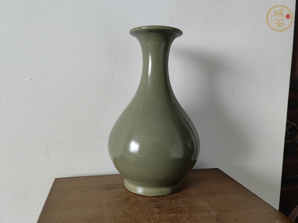 古玩陶瓷龍泉窯玉壺春瓶真品鑒賞圖