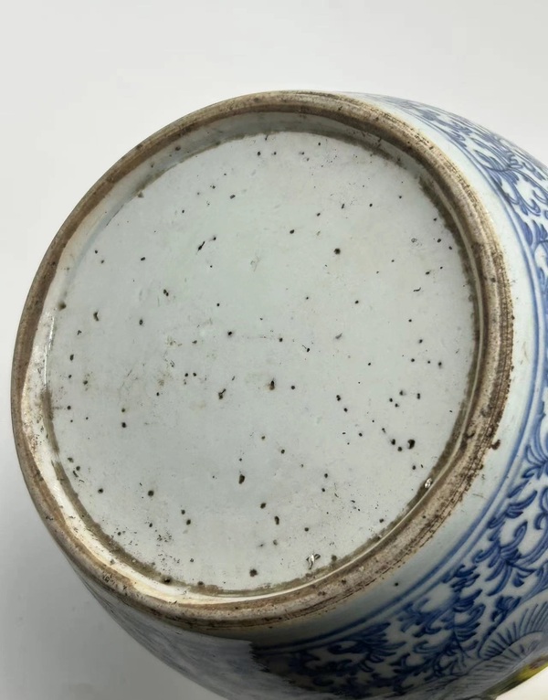 古玩陶瓷青花淡描纏枝花卉紋粥罐拍賣,當前價格688元