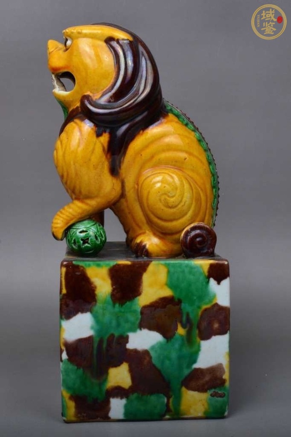 古玩陶瓷虎皮三彩獅子擺件真品鑒賞圖