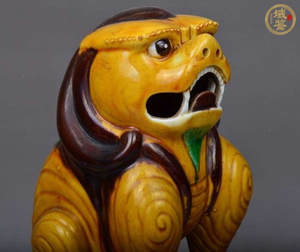 古玩陶瓷虎皮三彩獅子擺件真品鑒賞圖