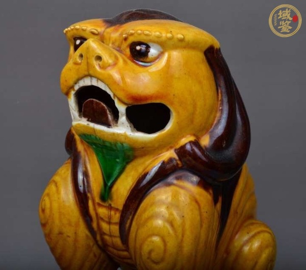 古玩陶瓷虎皮三彩獅子擺件真品鑒賞圖