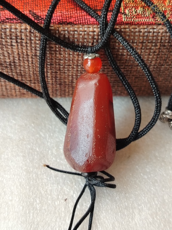 古玩玉器天然紅瑪瑙多棱珠真品鑒賞圖