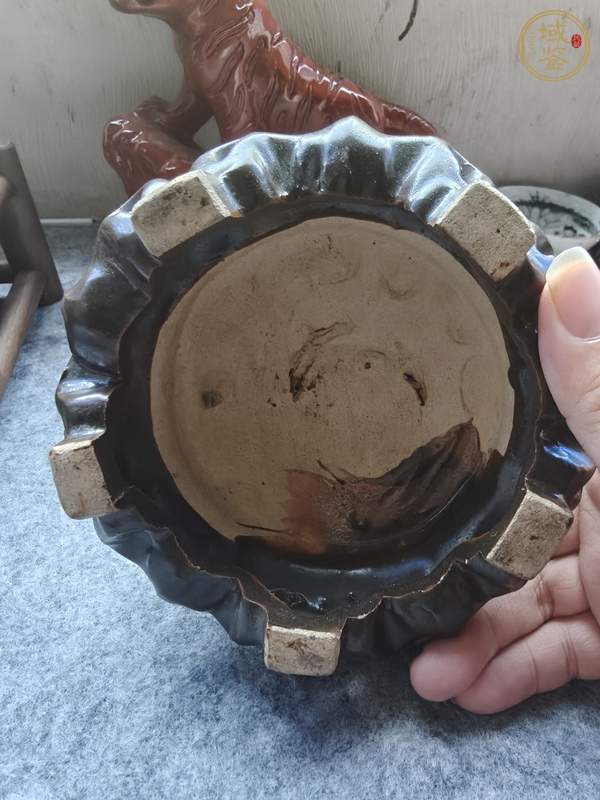 古玩陶瓷茶葉末釉底座真品鑒賞圖