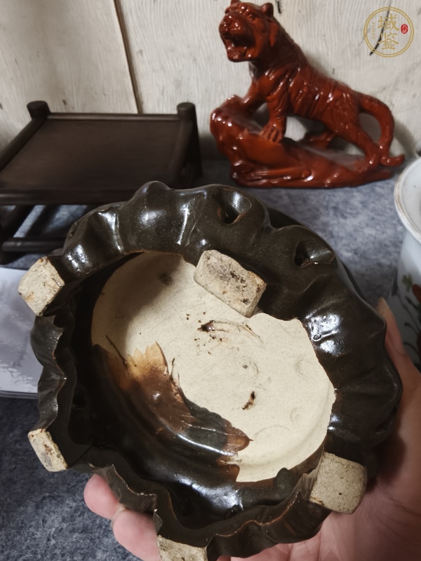 古玩陶瓷茶葉末釉底座真品鑒賞圖