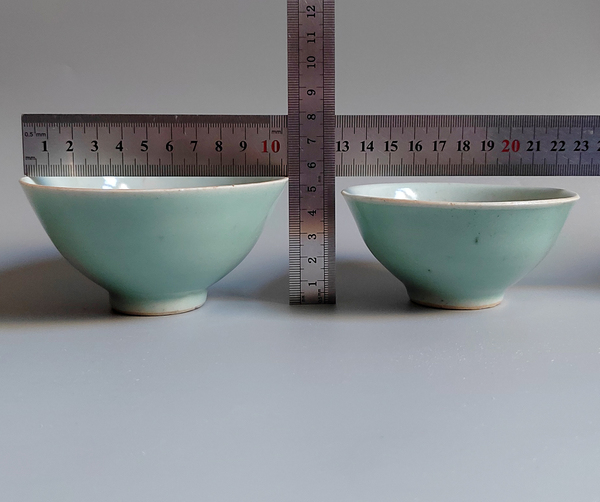 古玩陶瓷清代中期豆青釉茶碗二只拍賣,當(dāng)前價(jià)格0元