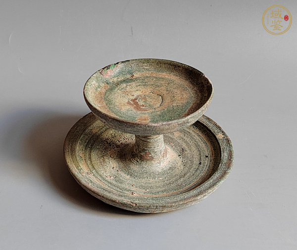 古玩陶瓷綠釉油燈真品鑒賞圖
