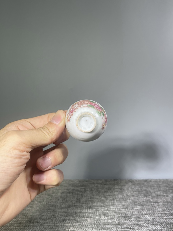 古玩陶瓷民國.福字花卉茶杯拍賣,當前價格0元