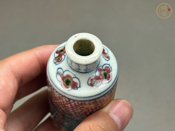 古玩陶瓷清晚期 青花釉里紅龍紋鼻煙壺真品鑒賞圖