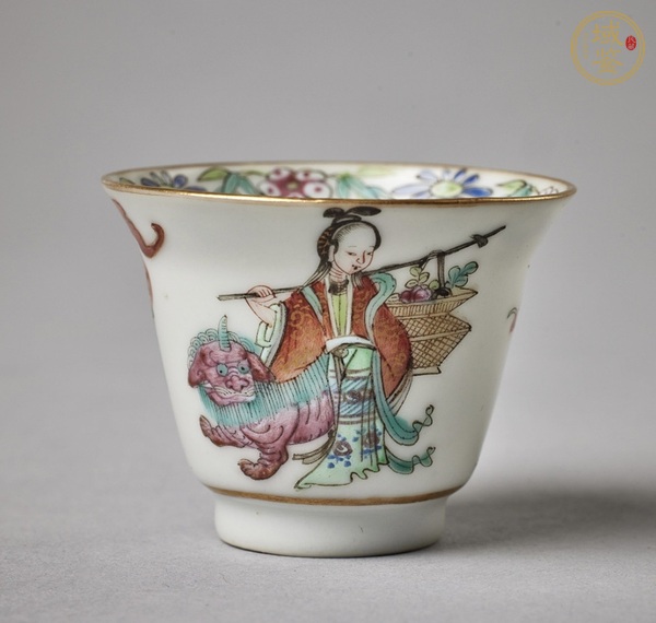 古玩陶瓷粉彩人物松鹿紋杯碟一套真品鑒賞圖