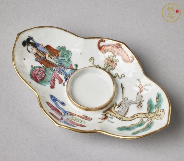 古玩陶瓷粉彩人物松鹿紋杯碟一套真品鑒賞圖