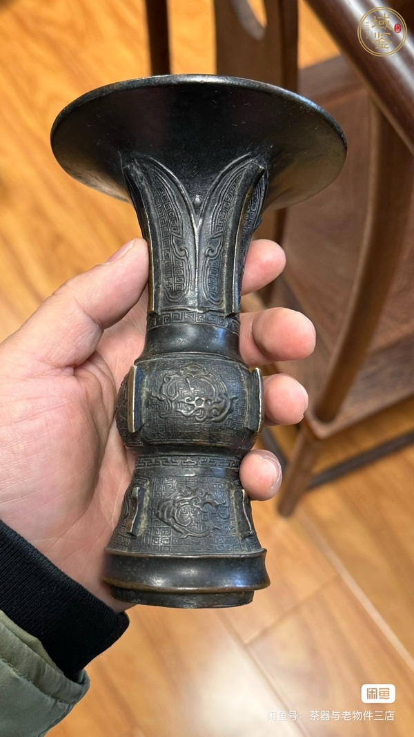 古玩銅器花觚真品鑒賞圖