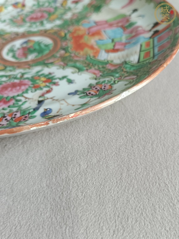 古玩陶瓷廣彩人物花卉紋盤真品鑒賞圖
