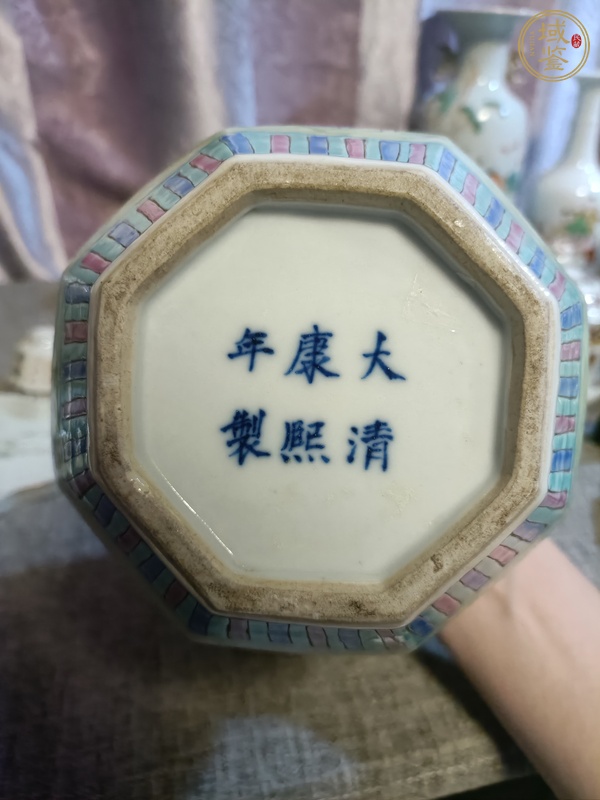 古玩陶瓷粉彩人物故事紋八方罐真品鑒賞圖