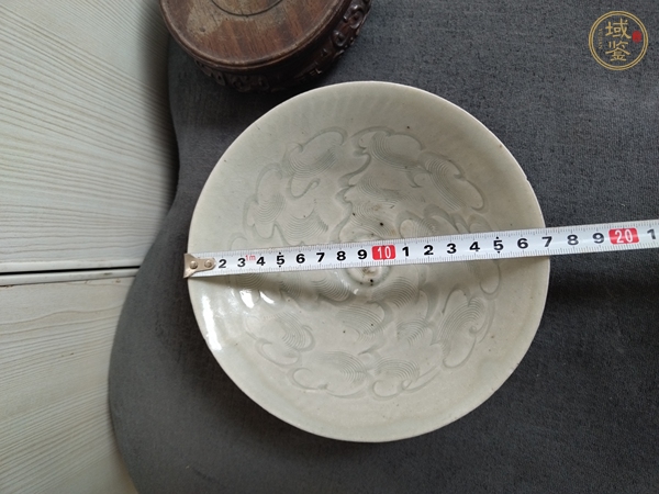 古玩陶瓷青白釉海水云花碗真品鑒賞圖