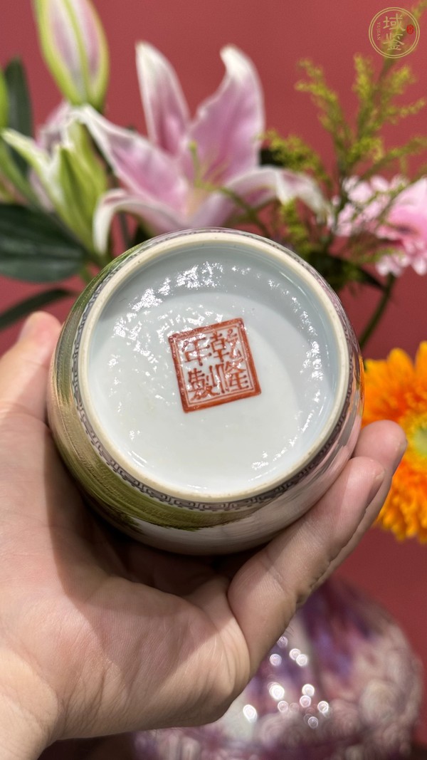古玩陶瓷琺瑯彩風(fēng)格人物故事紋梅瓶真品鑒賞圖