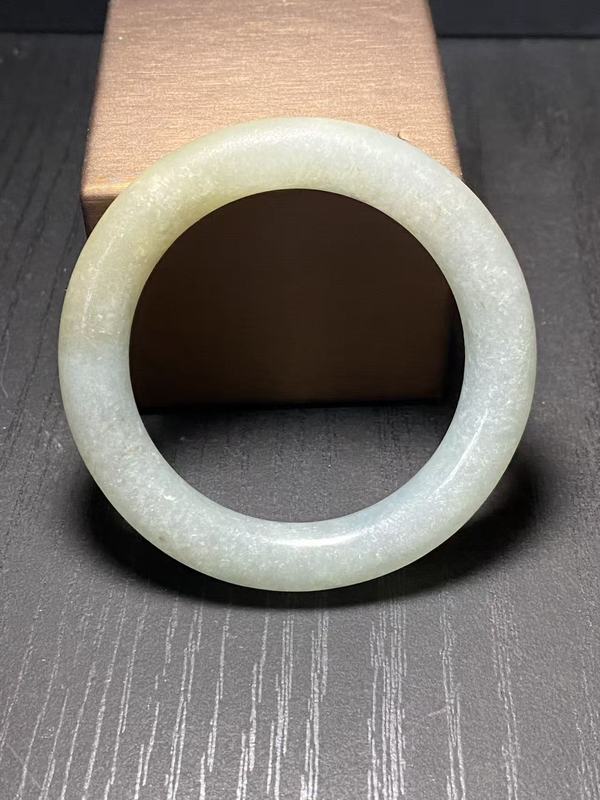 古玩玉器清代天然翡翠手鐲拍賣,當前價格6500元