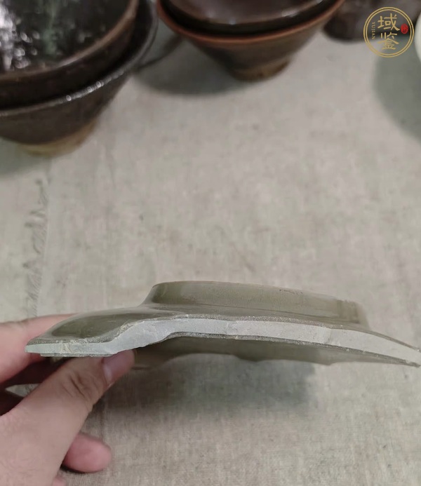 古玩陶瓷龍泉青瓷標本真品鑒賞圖