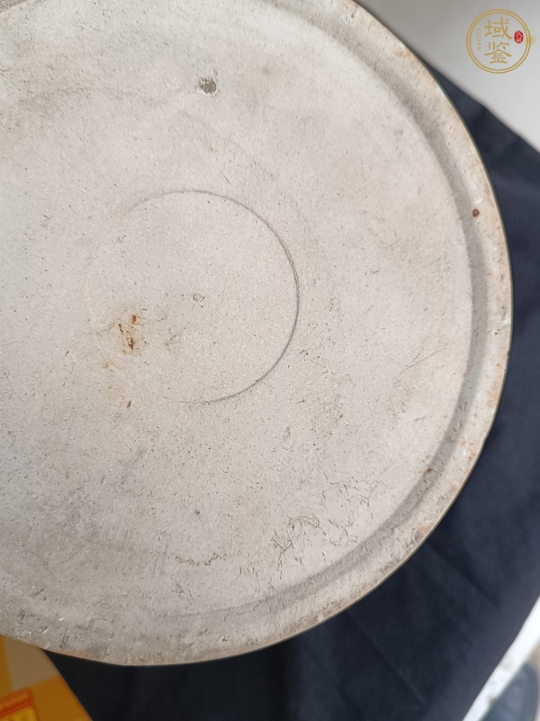 古玩陶瓷霽藍釉筆筒真品鑒賞圖