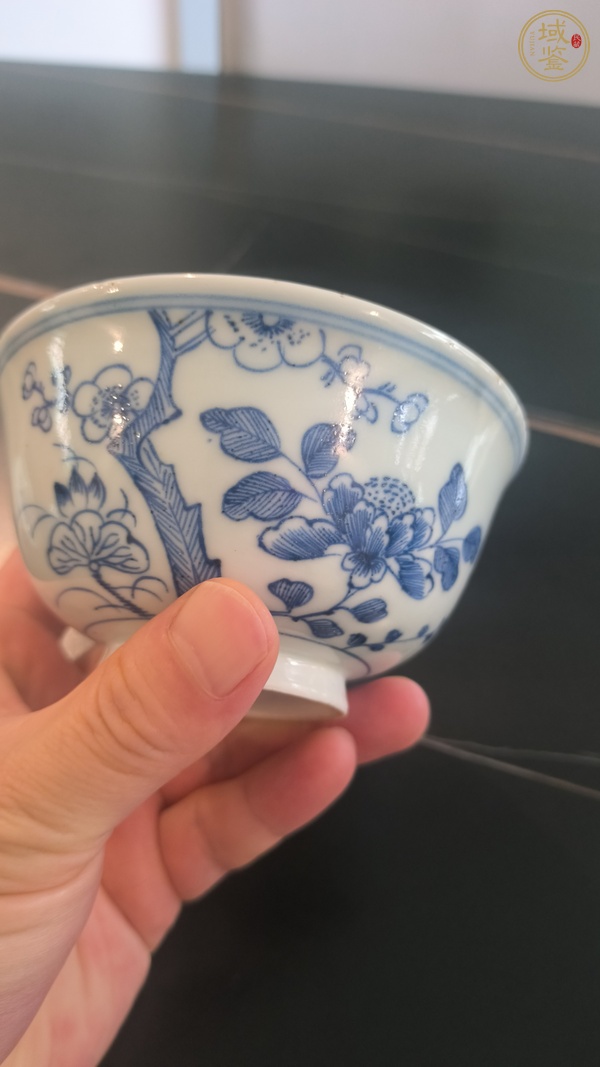 古玩陶瓷青花花卉紋蓋碗真品鑒賞圖