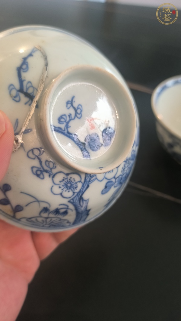 古玩陶瓷青花花卉紋蓋碗真品鑒賞圖