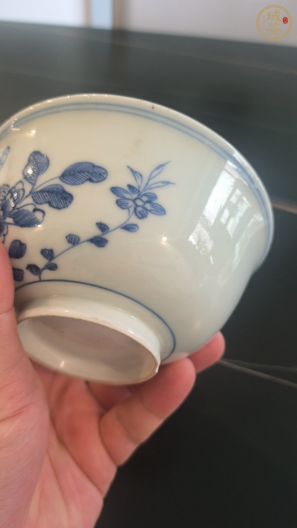 古玩陶瓷青花花卉紋蓋碗真品鑒賞圖