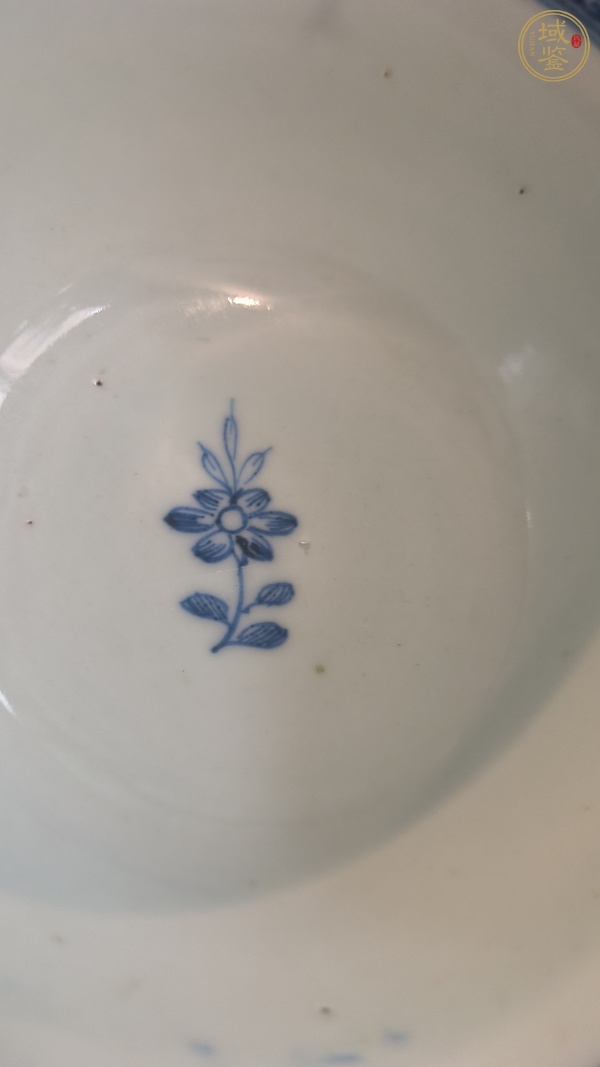 古玩陶瓷青花花卉紋蓋碗真品鑒賞圖