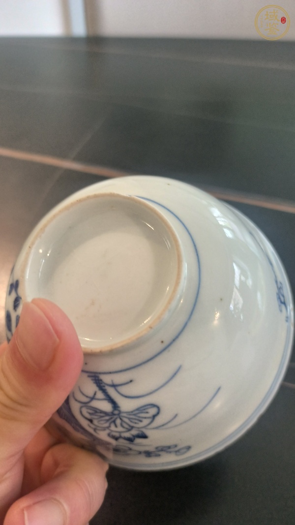 古玩陶瓷青花花卉紋蓋碗真品鑒賞圖
