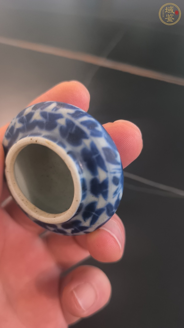 古玩陶瓷青花花卉紋水盂真品鑒賞圖