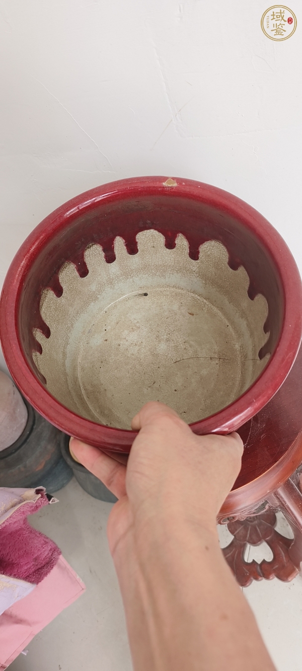 古玩陶瓷清中紅釉香爐真品鑒賞圖
