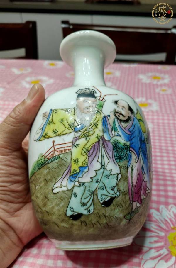 古玩陶瓷八仙圖粉彩瓶真品鑒賞圖