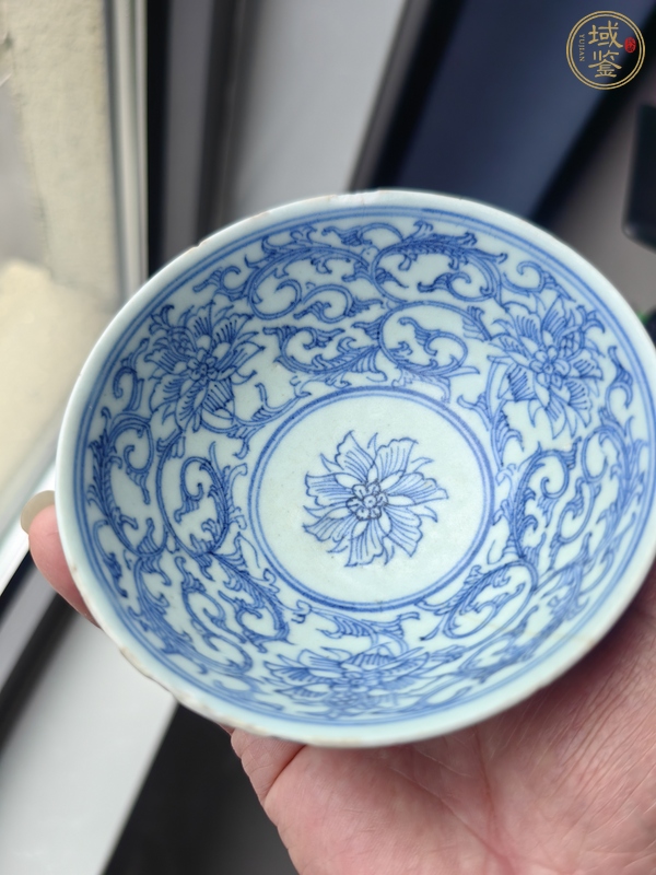 古玩陶瓷外祭藍釉內(nèi)青花碗真品鑒賞圖