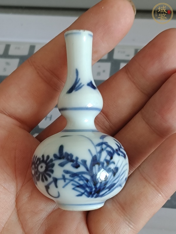 古玩陶瓷花卉紋青花葫蘆瓶真品鑒賞圖