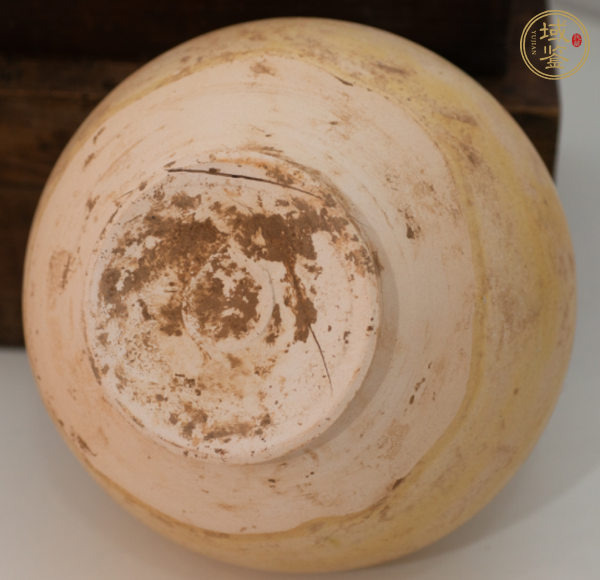 古玩陶瓷唐白釉罐子真品鑒賞圖