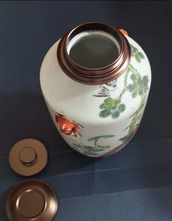 古玩陶瓷五倫圖粉彩瓶拍賣，當前價格666元