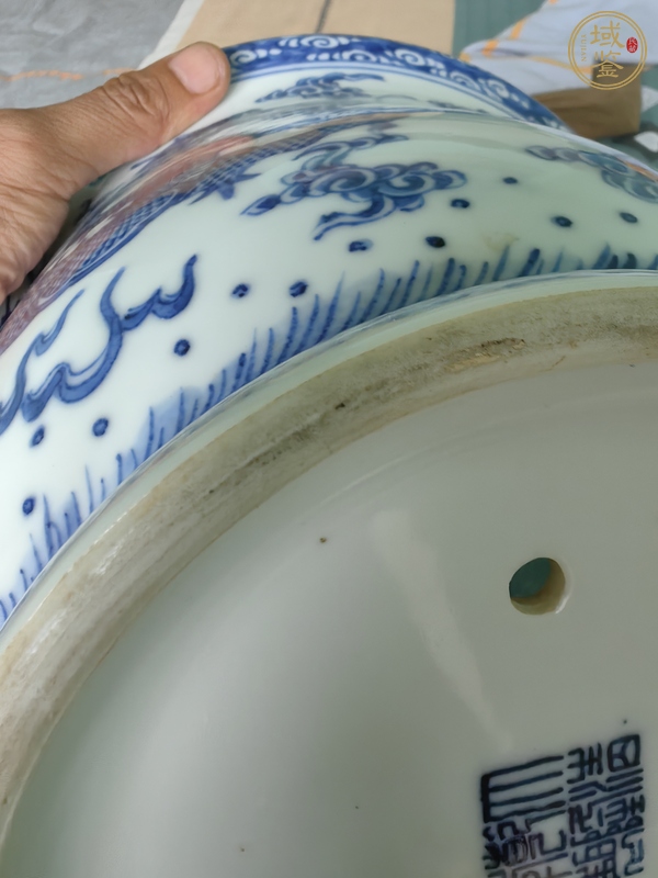 古玩陶瓷民國·青花雙龍戲珠紋花盆 真品鑒賞圖