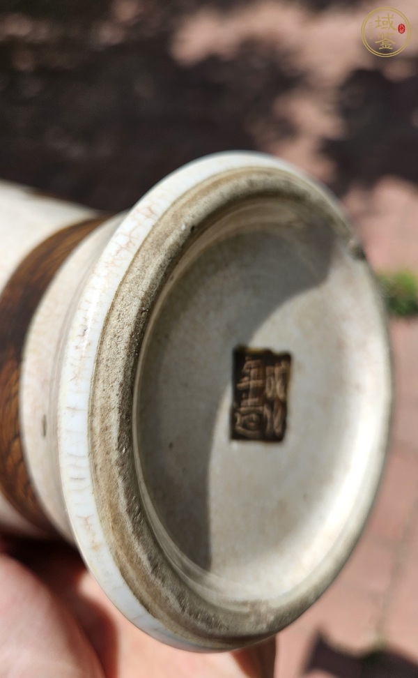 古玩哥釉地鐵銹釉龍紋觀音瓶真品鑒賞圖