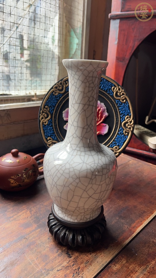 古玩陶瓷哥釉瓶真品鑒賞圖