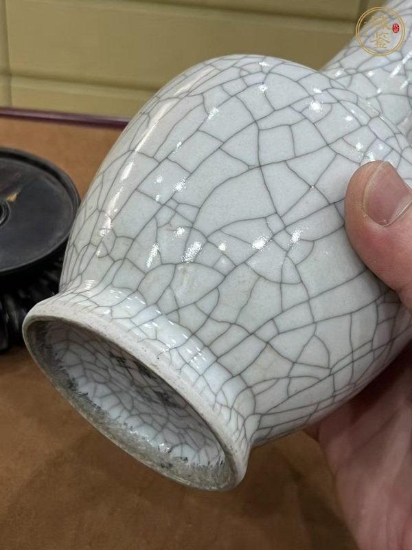 古玩陶瓷哥釉瓶真品鑒賞圖