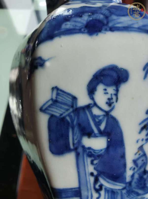 古玩陶瓷青花仕女人物圖六方雞腿瓶真品鑒賞圖