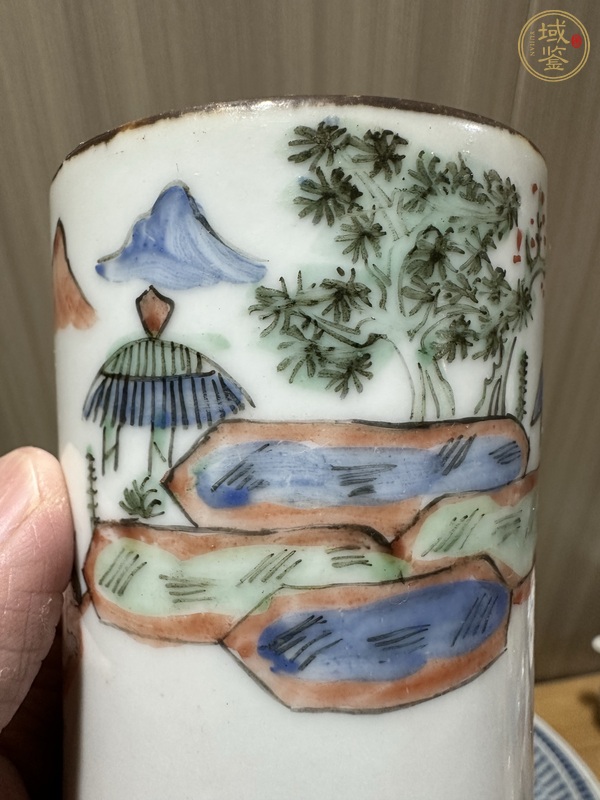 古玩陶瓷粉彩筆筒真品鑒賞圖
